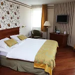 Hotel In Piazza Bad Klosterlausnitz