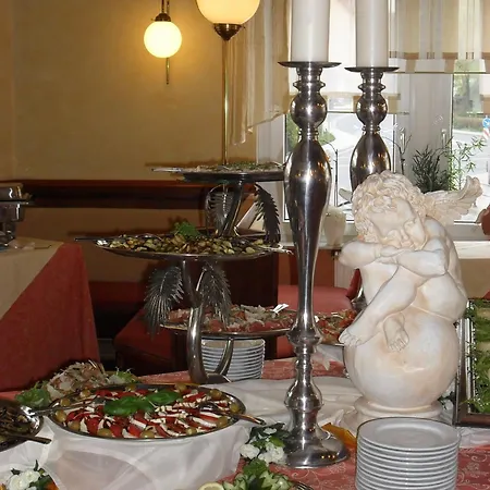 In Piazza Otel